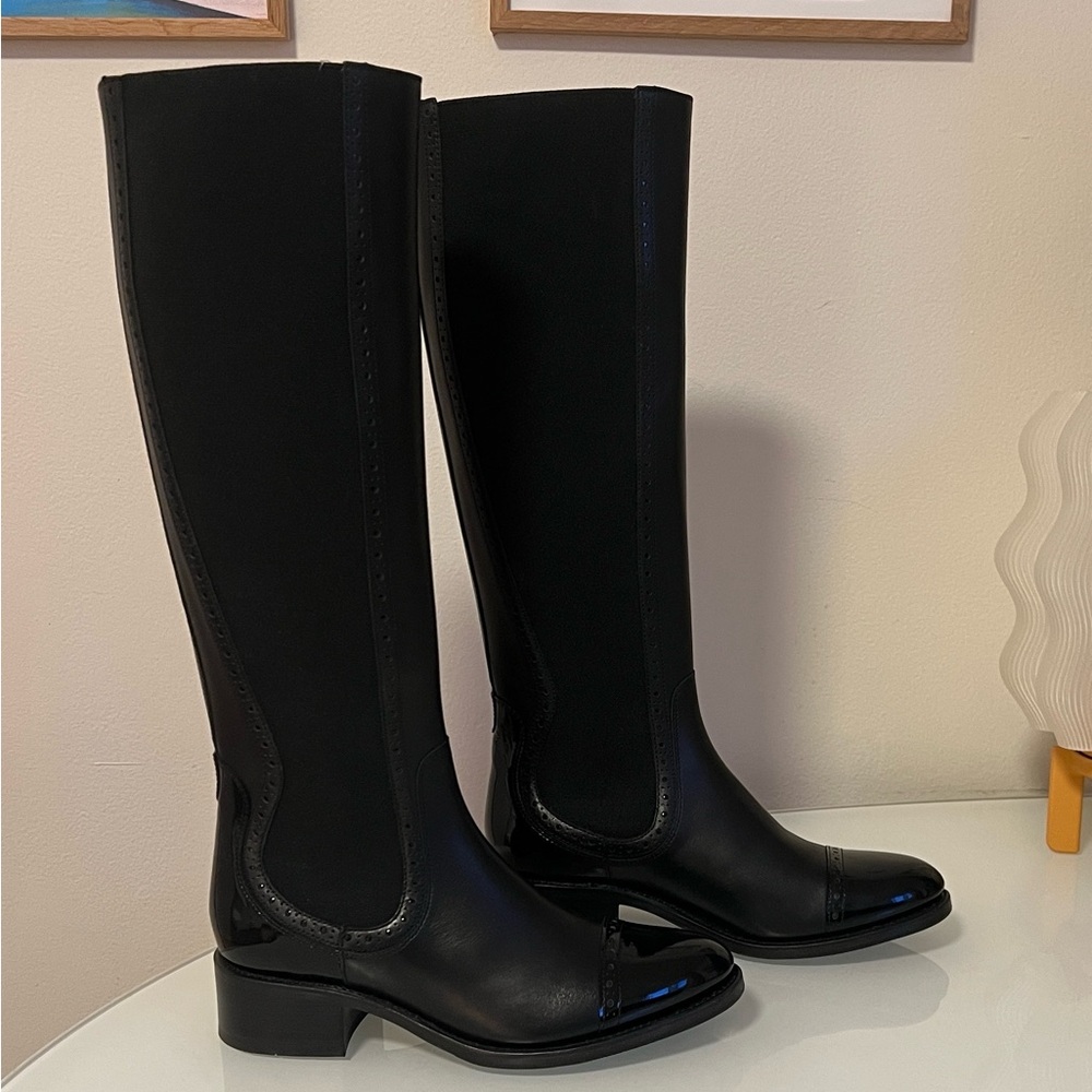 Sleek Black Knee Women's Boots - Picture 10 of 10